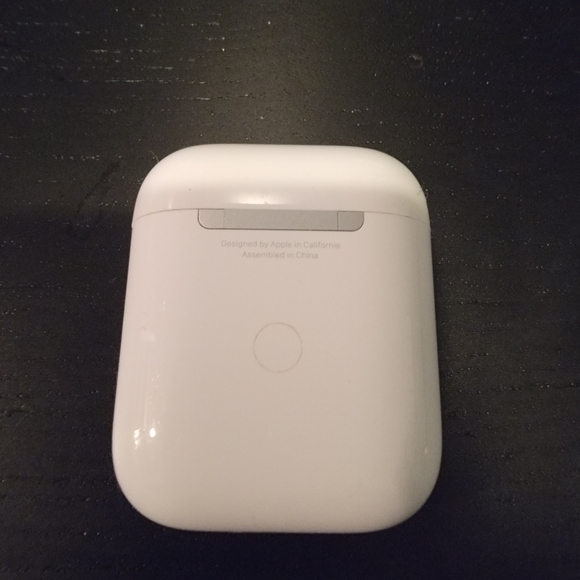 Airpods - Picture 3 of 4